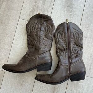 Cloudwalkers Brown Heeled Boots 8.5W